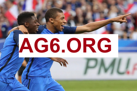 上海海港迎战上海申花 · 实时赛事